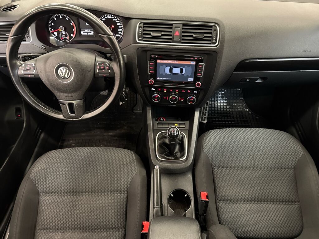 Volkswagen Jetta 2013 Valkoinen