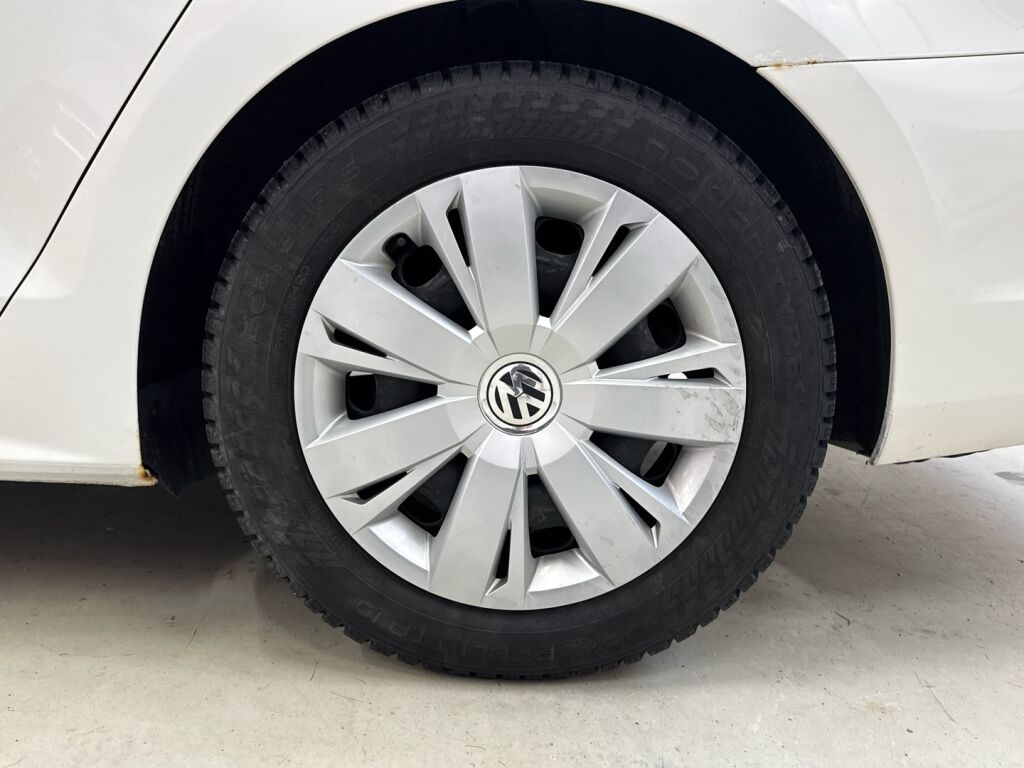 Volkswagen Jetta 2013 Valkoinen