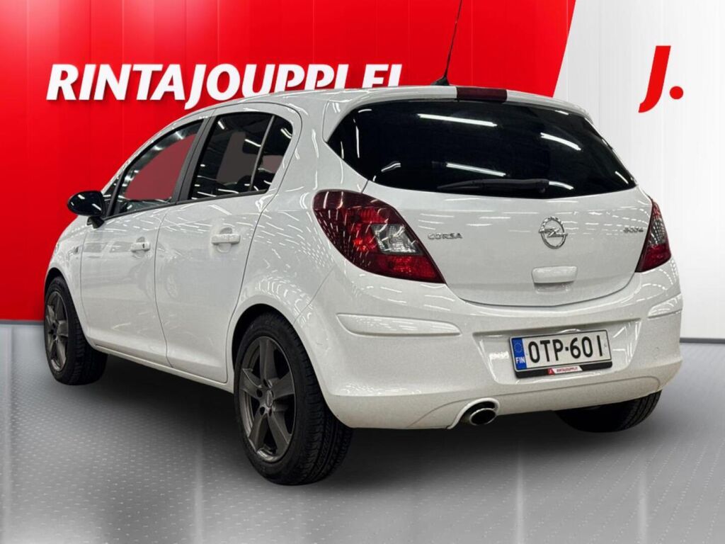 Opel Corsa 2013 Valkoinen