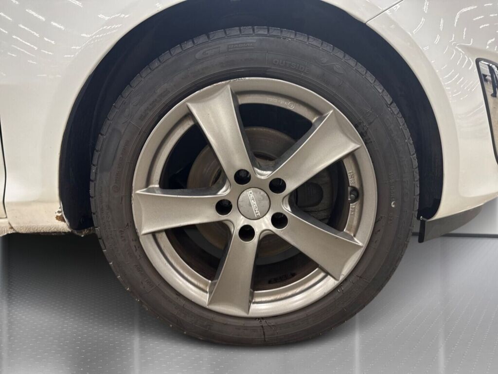 Opel Corsa 2013 Valkoinen