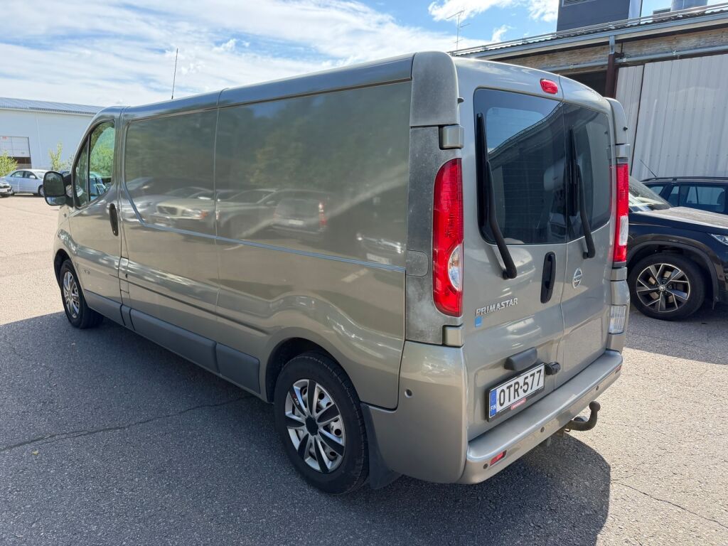 Nissan Primastar 2012 Harmaa