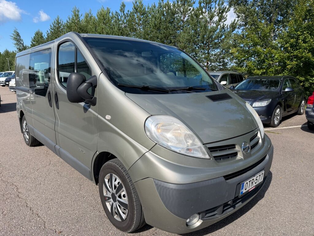Nissan Primastar 2012 Harmaa