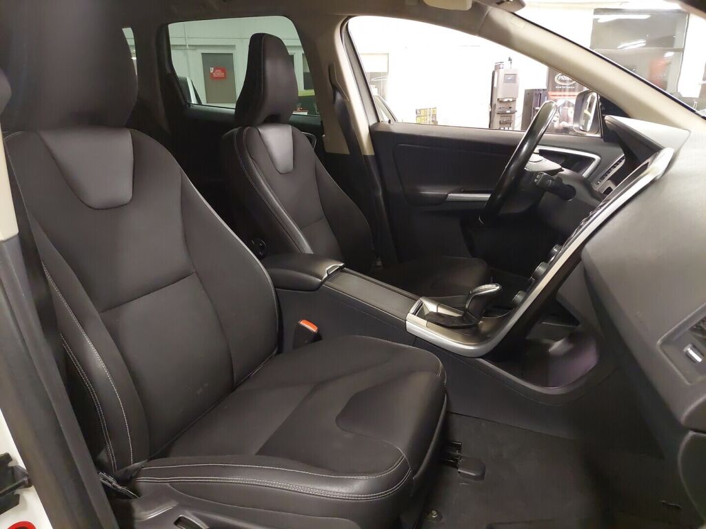 Volvo XC60 2013 Valkoinen