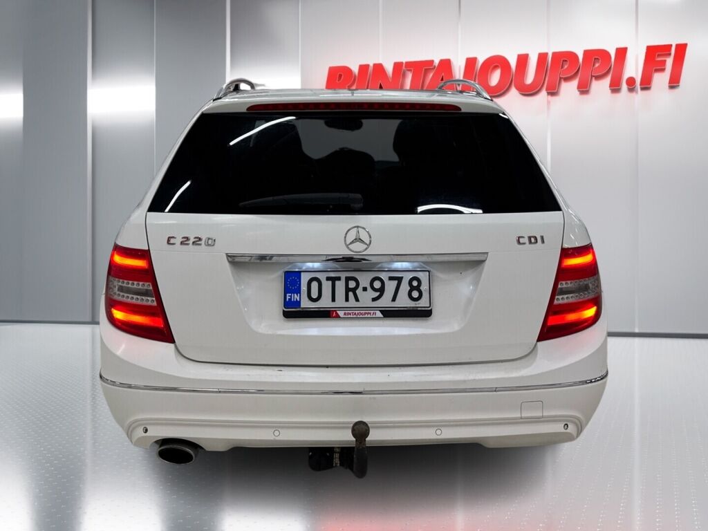 Mercedes-Benz C 2013 Valkoinen