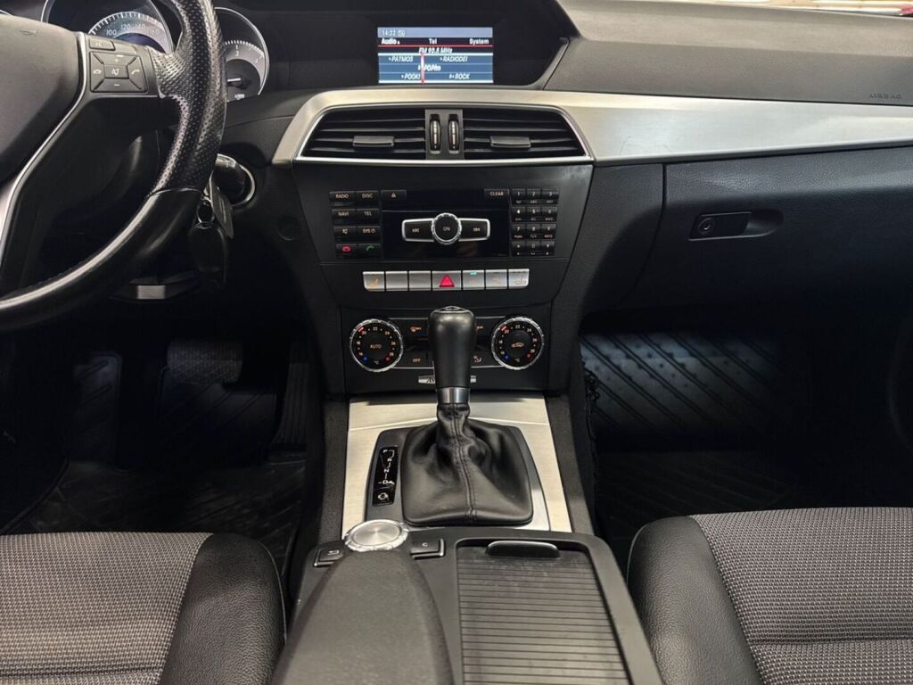 Mercedes-Benz C 2013 Valkoinen