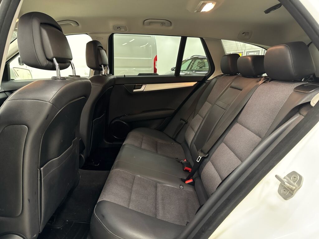 Mercedes-Benz C 2013 Valkoinen