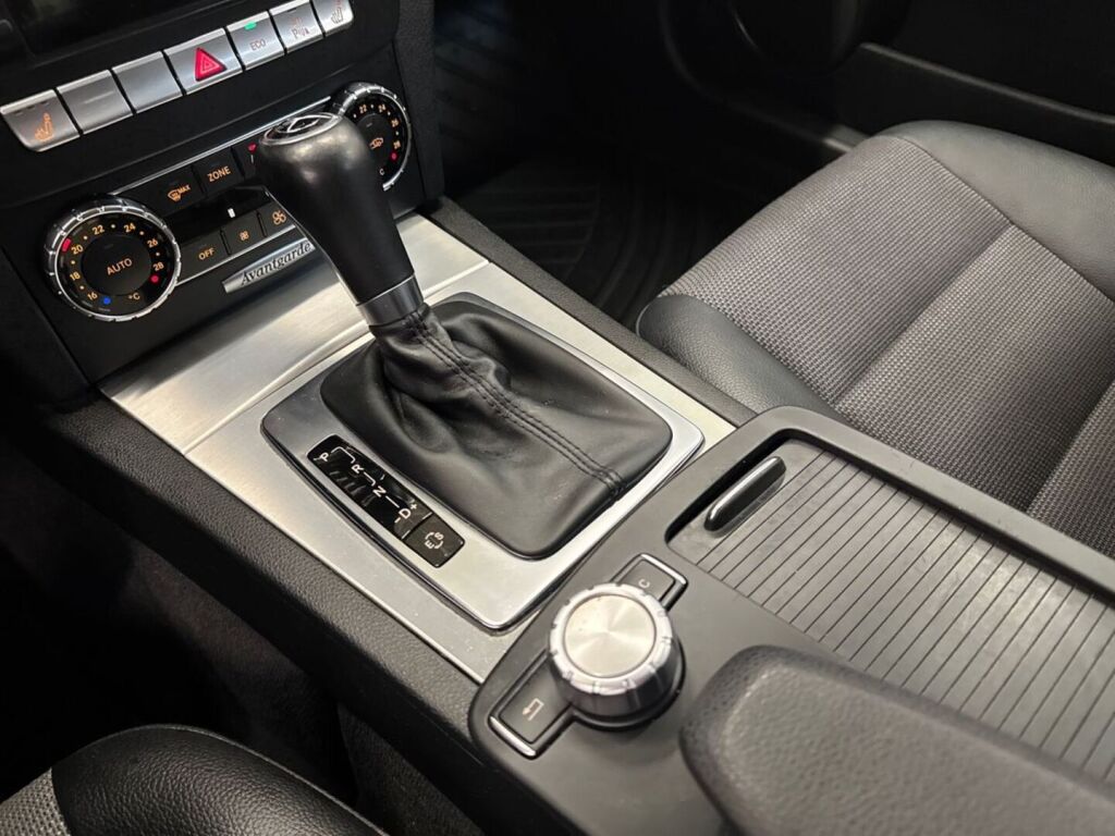 Mercedes-Benz C 2013 Valkoinen