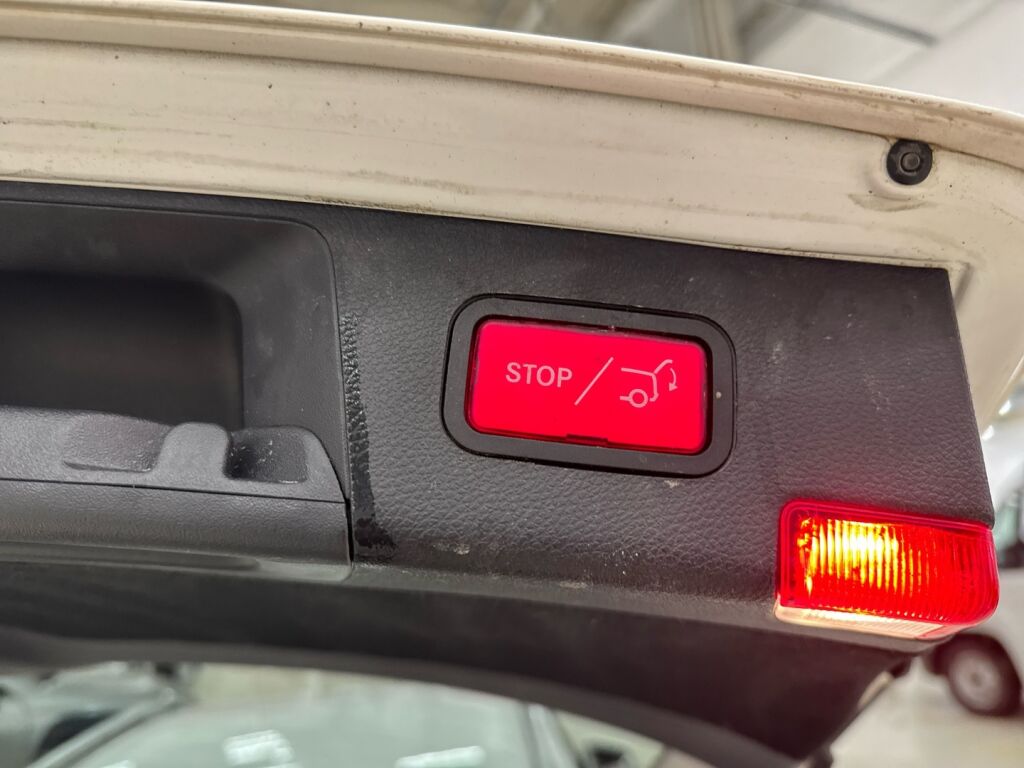 Mercedes-Benz C 2013 Valkoinen