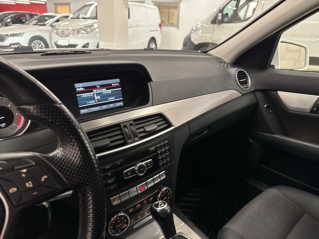 Mercedes-Benz C 2013 Valkoinen