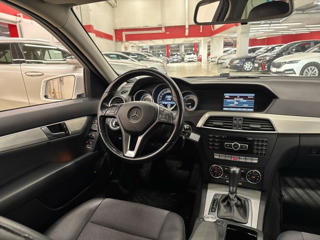 Mercedes-Benz C 2013 Valkoinen