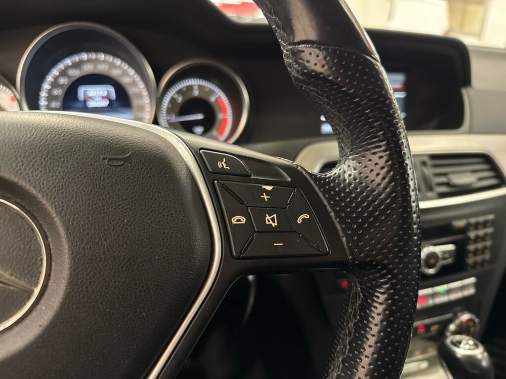 Mercedes-Benz C 2013 Valkoinen