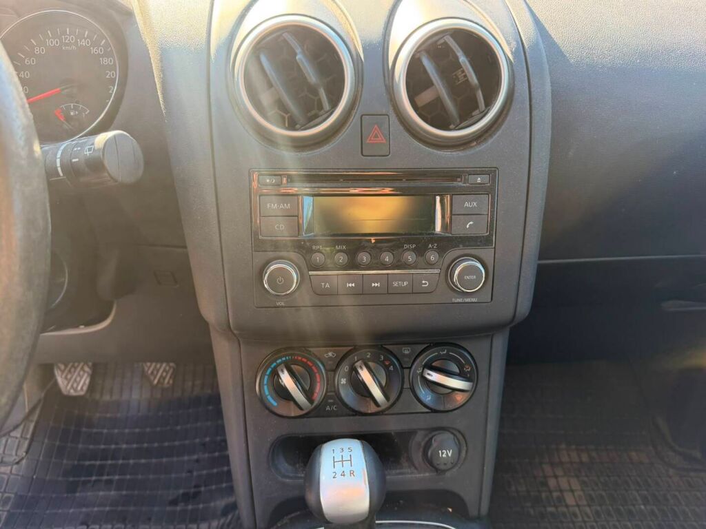 Nissan Qashqai 2013 Musta