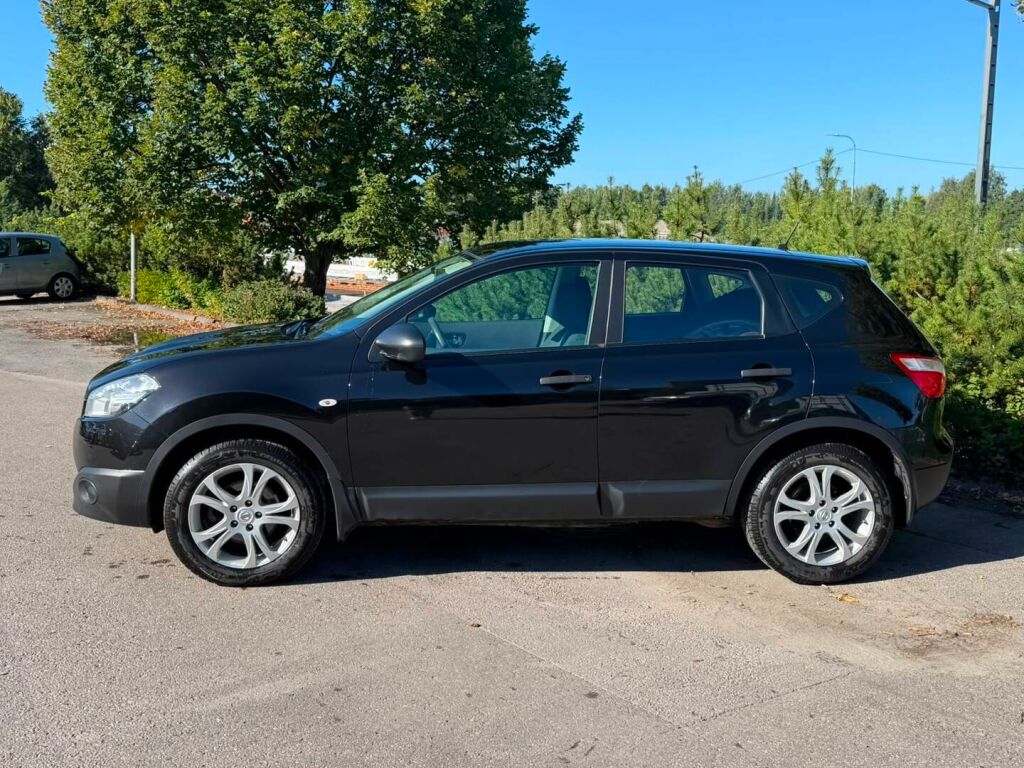 Nissan Qashqai 2013 Musta