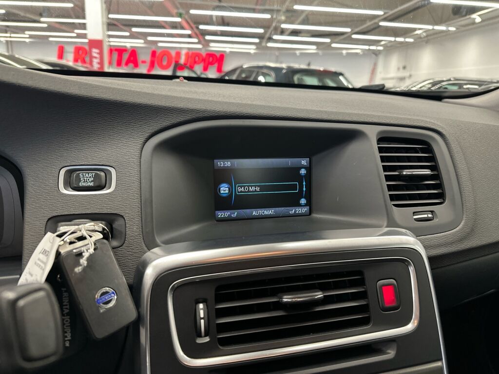 Volvo S60 2013 Musta