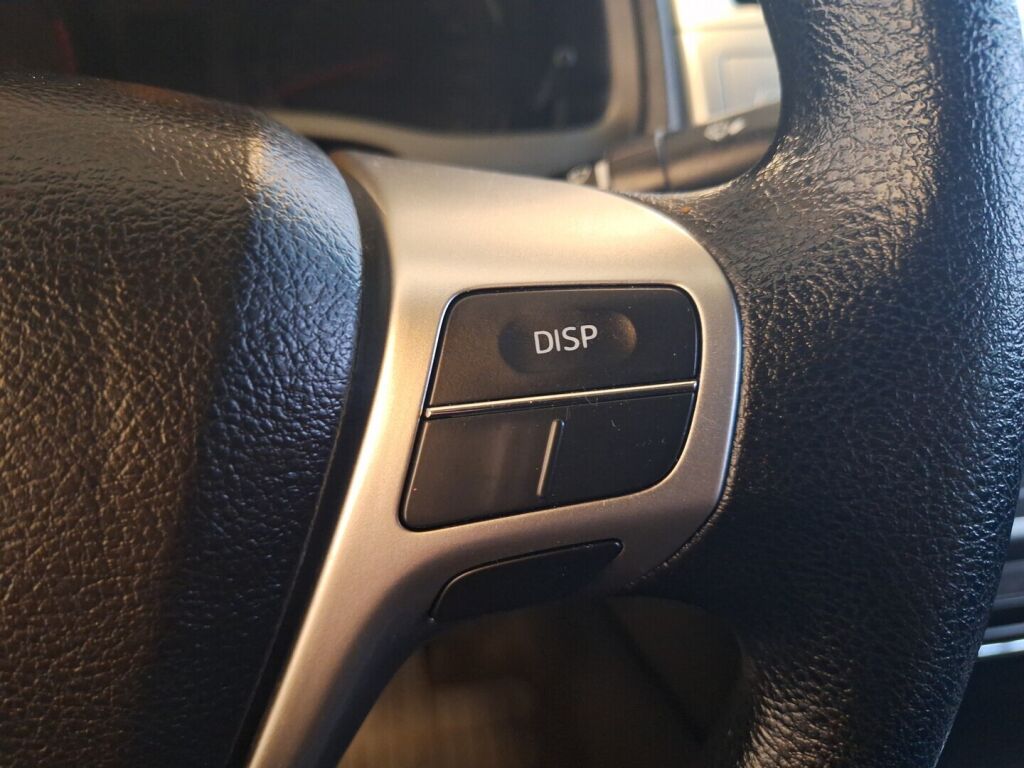 Toyota Avensis 2013 Hopea