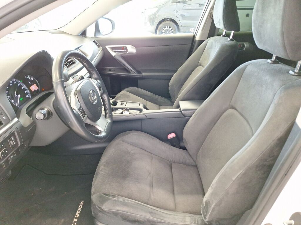 Lexus CT 2011 Valkoinen