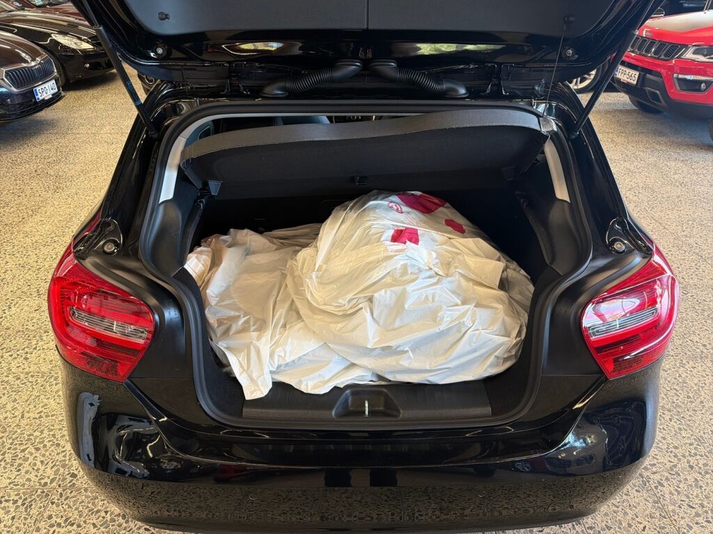 Mercedes-Benz A 2013 Musta