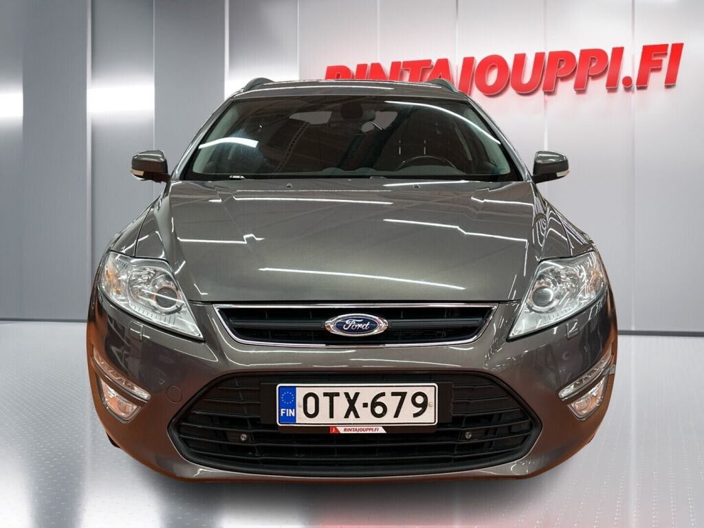 Ford Mondeo 2013 Ruskea (beige)