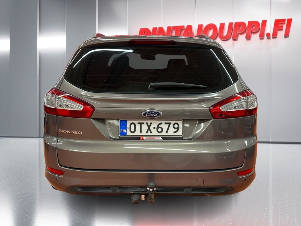 Ford Mondeo 2013 Ruskea (beige)