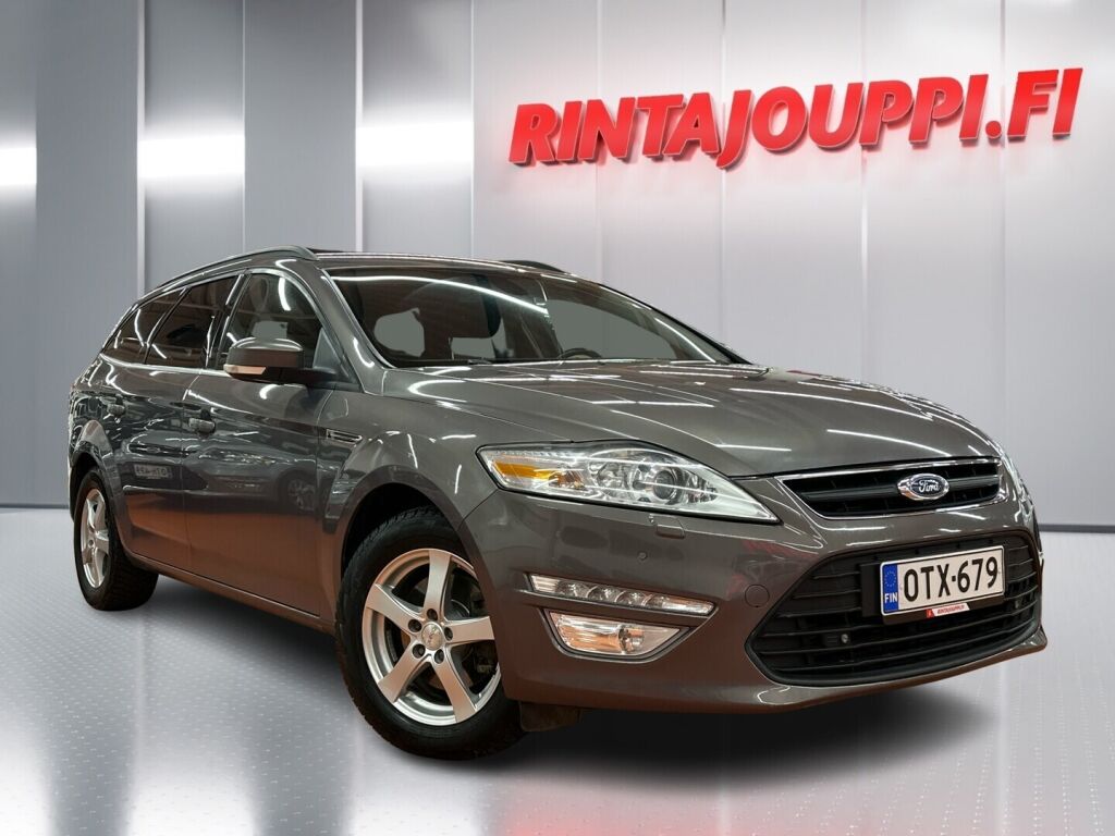 Ford Mondeo 2013 Ruskea (beige)