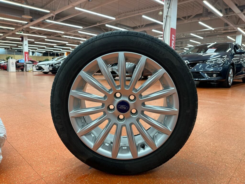 Ford Mondeo 2013 Ruskea (beige)