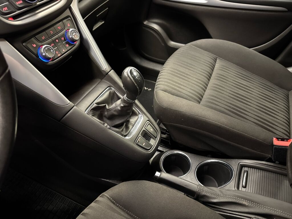 Opel Zafira Tourer 2013 Harmaa