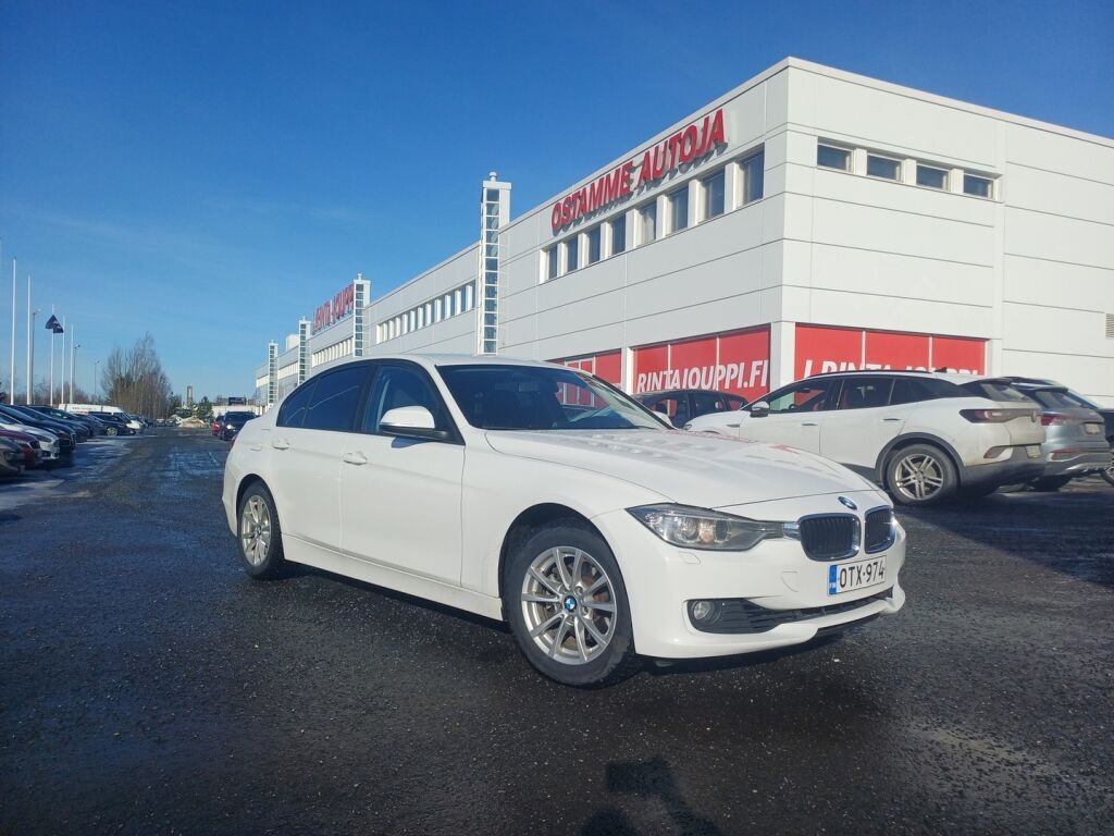 BMW 320 2013 Valkoinen