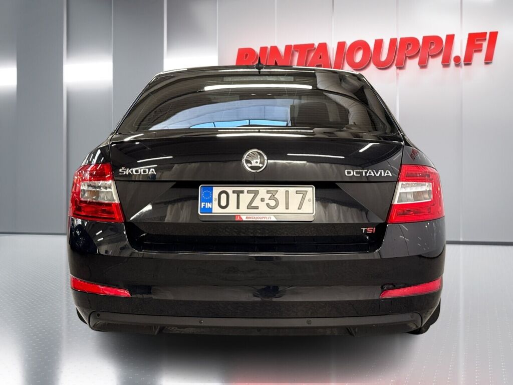 Skoda Octavia 2013 Musta