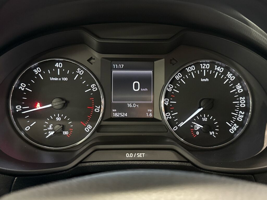 Skoda Octavia 2013 Musta