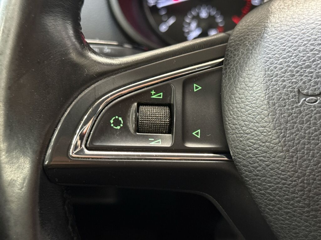 Skoda Octavia 2013 Musta
