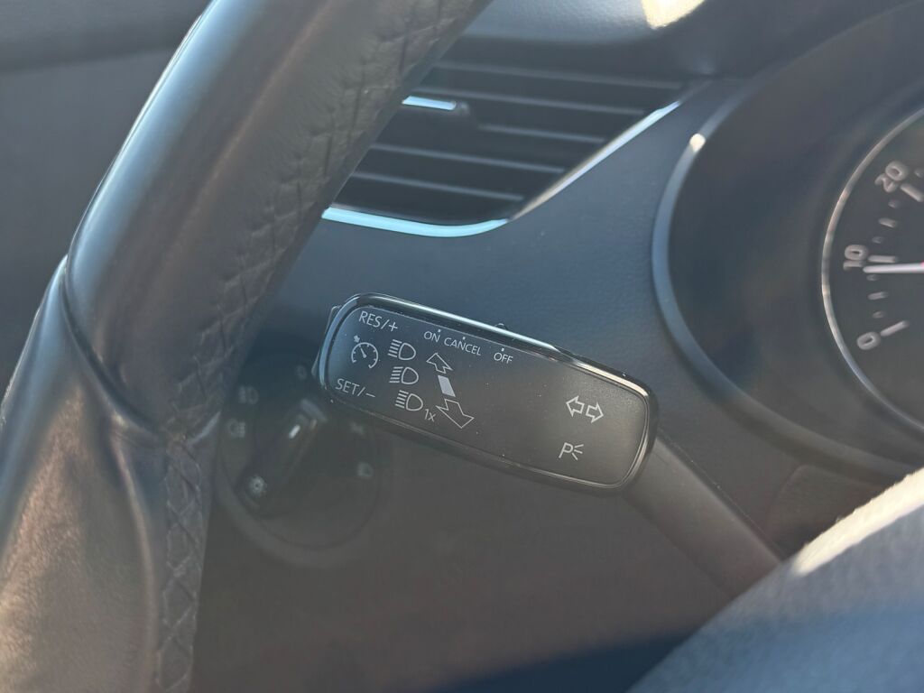 Skoda Octavia 2013 Musta