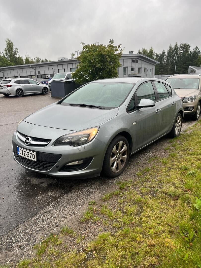 Opel Astra 2013 Harmaa