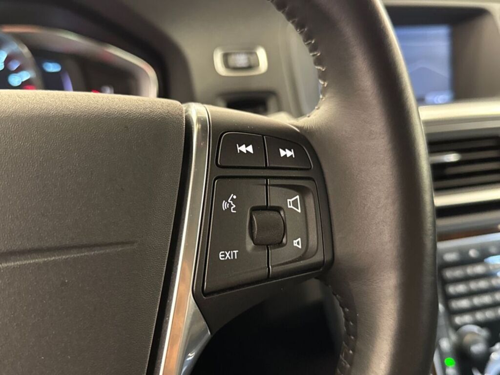 Volvo S60 2013 Ruskea (beige)