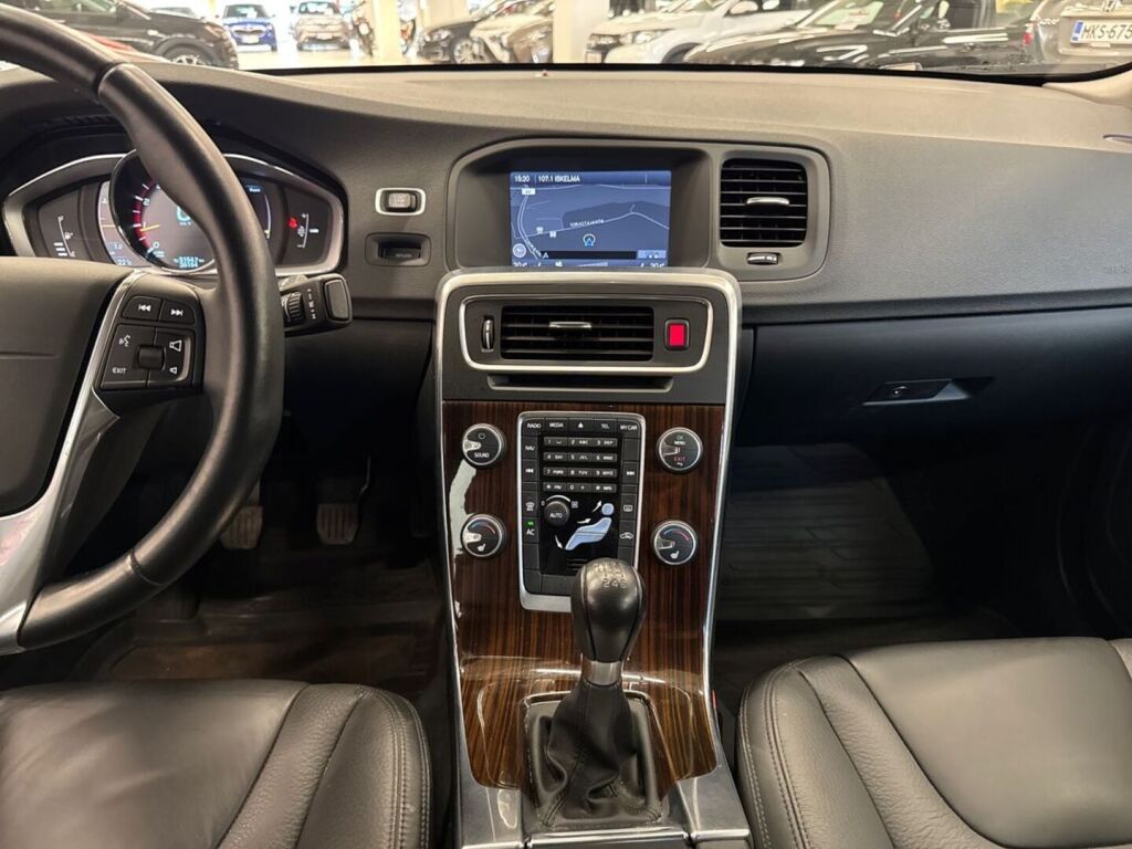 Volvo S60 2013 Ruskea (beige)
