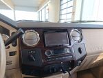 Ford F350 2010 Ruskea (beige)