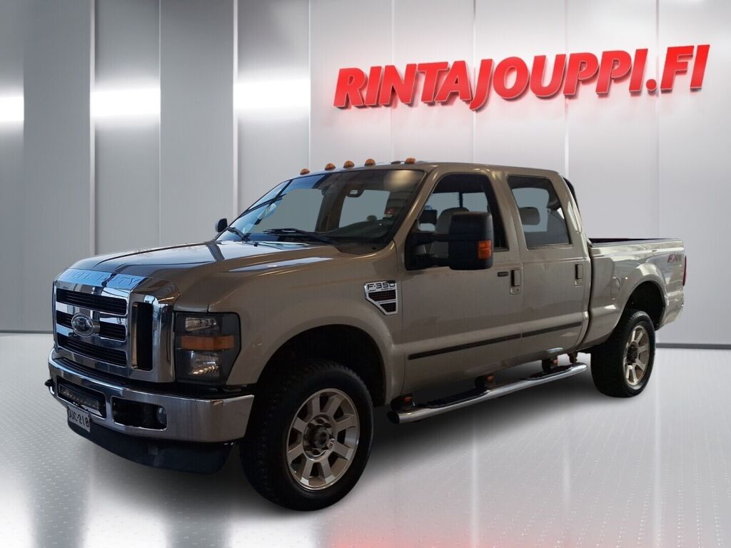 Ford F350 2010 Ruskea (beige)
