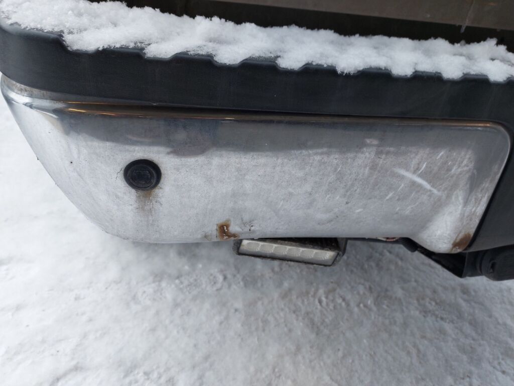 Ford F350 2010 Ruskea (beige)