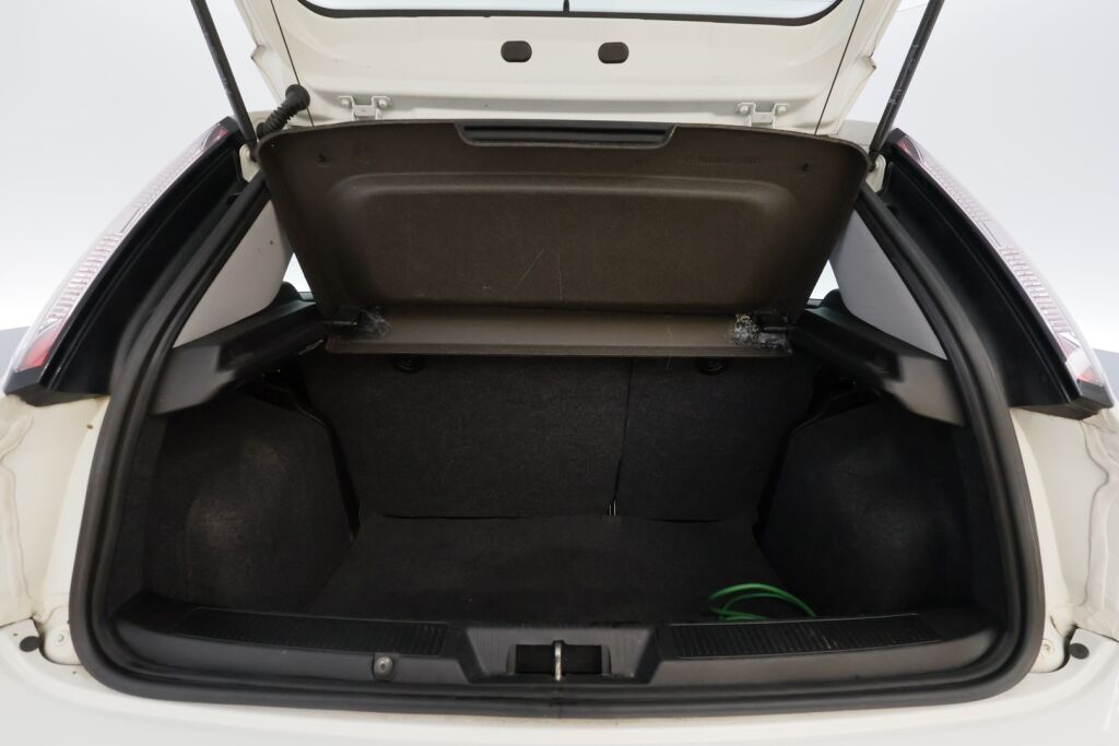 Fiat Punto 2013 Valkoinen