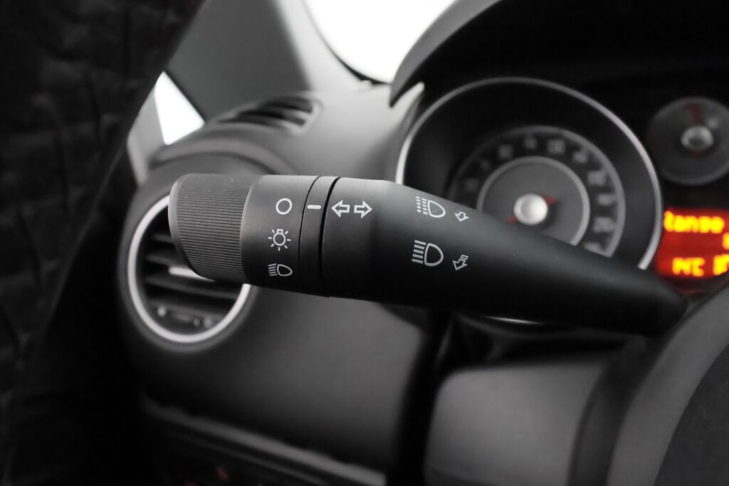 Fiat Punto 2013 Valkoinen