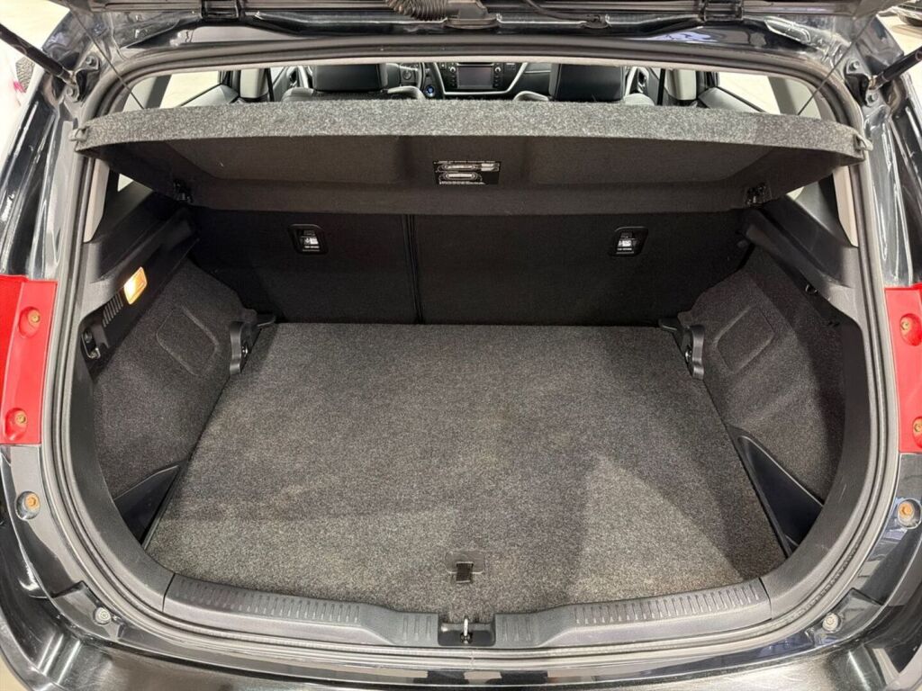 Toyota Auris 2014 Musta