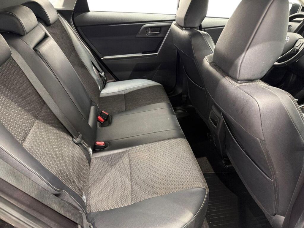 Toyota Auris 2014 Musta