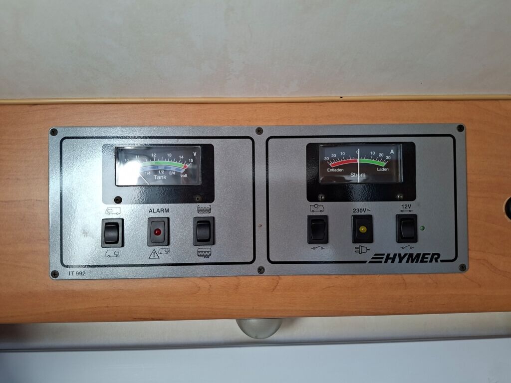Hymer Mobil B574 2003 Valkoinen