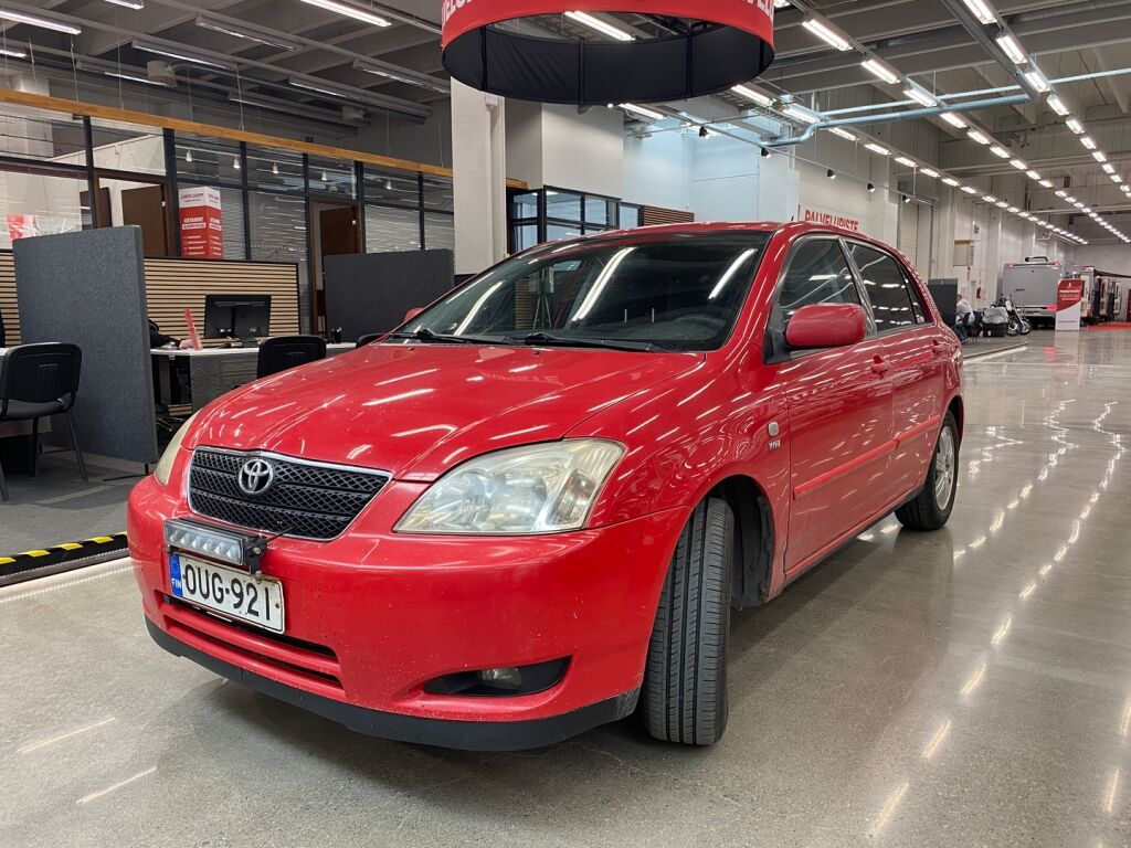 Toyota Corolla 2004 Punainen