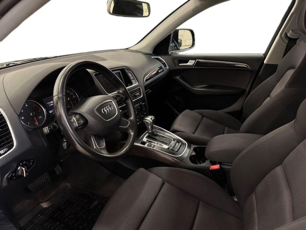 Audi Q5 2014 Musta