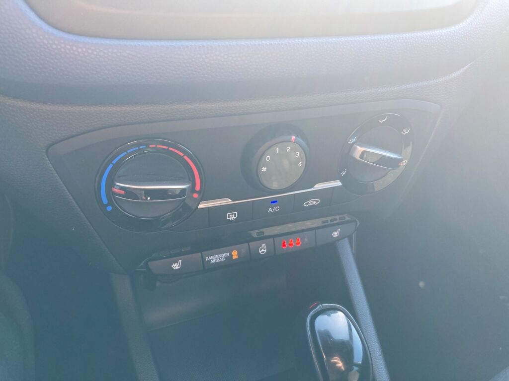 Hyundai i20 Hatchback 2019 Metallinhohto Sininen