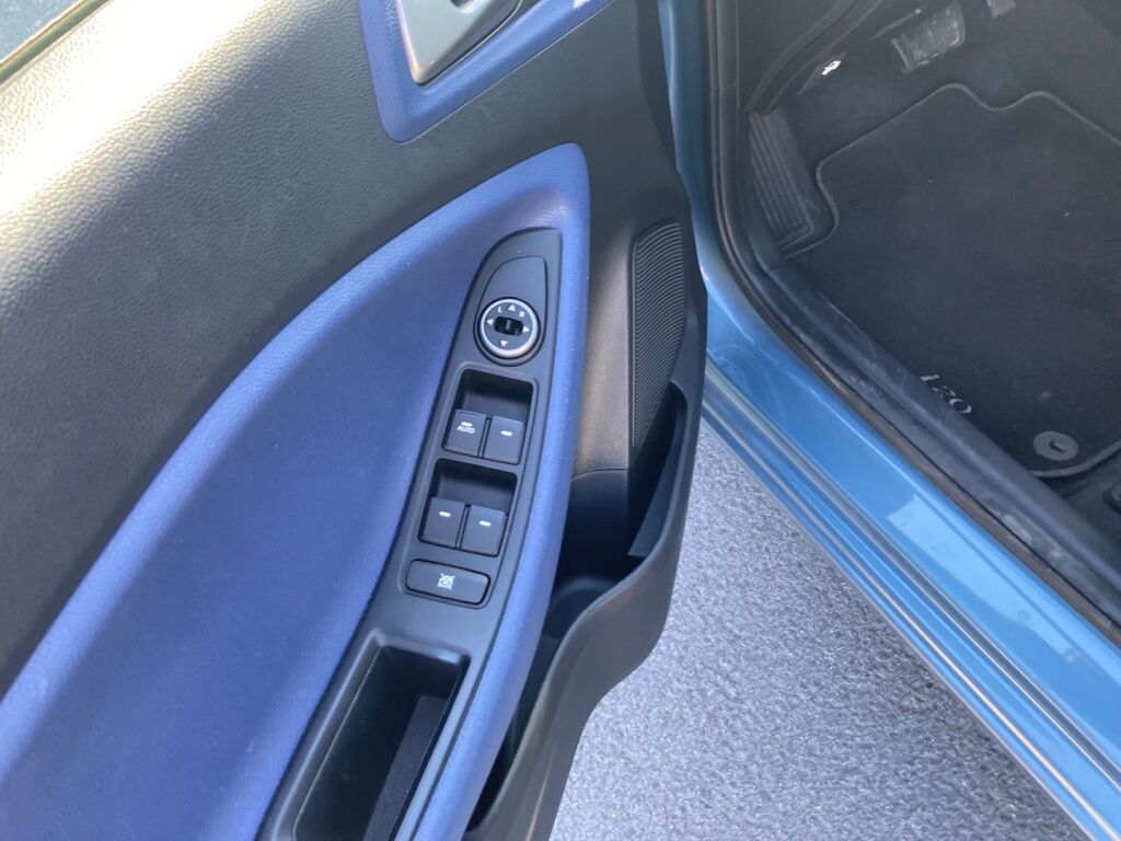 Hyundai i20 Hatchback 2019 Metallinhohto Sininen