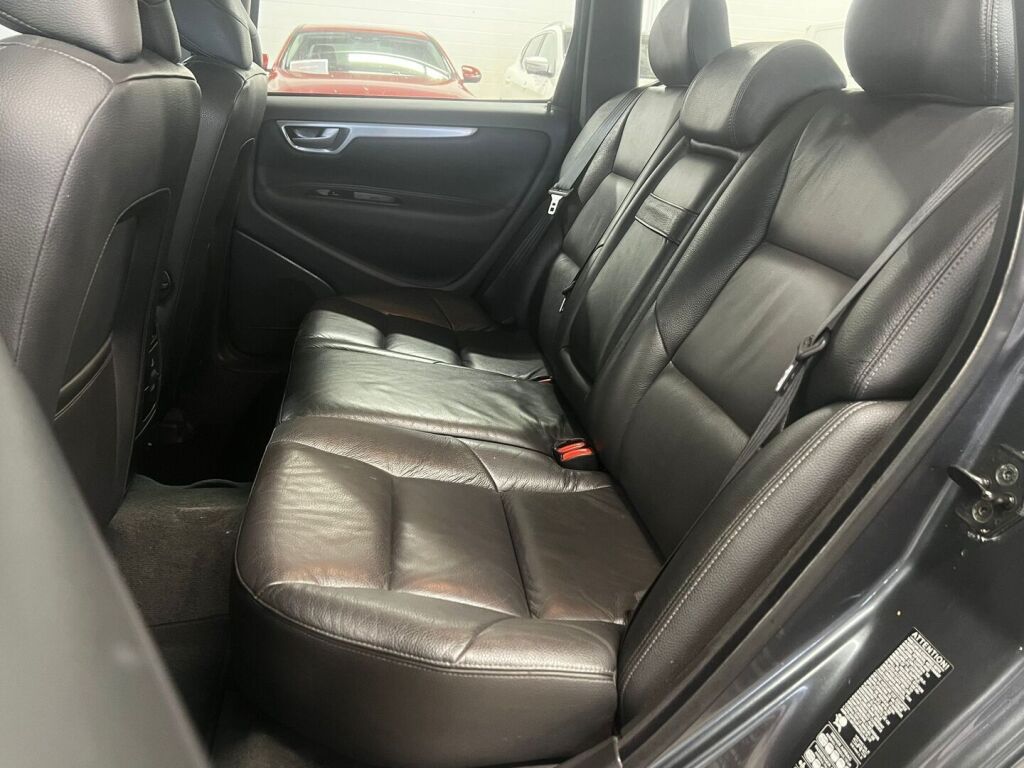 Volvo V70 2006 Harmaa