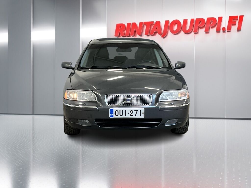 Volvo V70 2006 Harmaa
