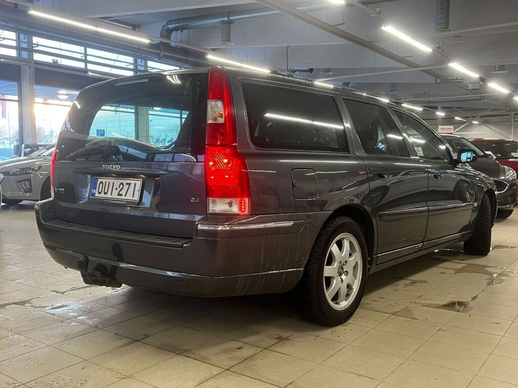 Volvo V70 2006 Harmaa
