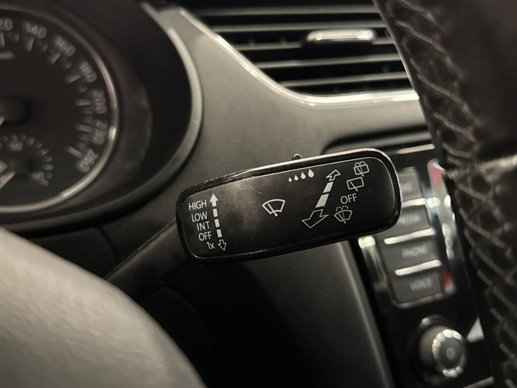 Skoda Octavia 2014 Sininen